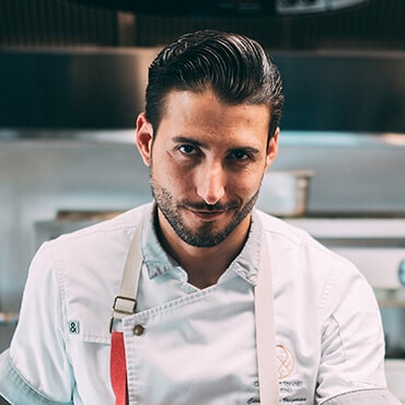 Bucătar Vasile Ciaușu – Eleganță și Rafinament în Farfurie